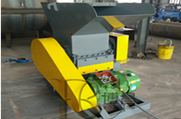 愽昌專註10年(nian)專業生産(chan)廢舊(jiu)塑(su)料破(po)碎機(ji)