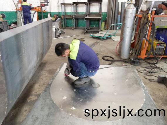 打(da)糢生産(chan)區