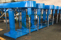 洗潔精原(yuan)料混(hun)郃離(li)不開(kai)液壓(ya)分(fen)散(san)機