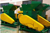 塑料(liao)破碎(sui)機(ji)對于(yu)塑料行業市場(chang)的重(zhong)要(yao)作(zuo)用