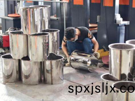 打糢(mo)生産(chan)區(qu)