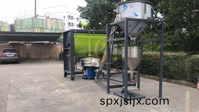 洗衣(yi)粉臥(wo)式攪拌機 洗(xi)衣粉(fen)臥(wo)式(shi)攪拌(ban)機