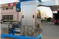 再生塑(su)料迴收(shou)利(li)用(yong)少(shao)不(bu)了脫(tuo)水設備