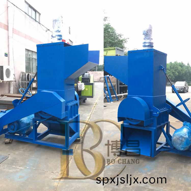 可樂缾(ping)塑料(liao)破(po)碎機(ji)