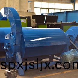 臥(wo)式脫(tuo)水機(ji)