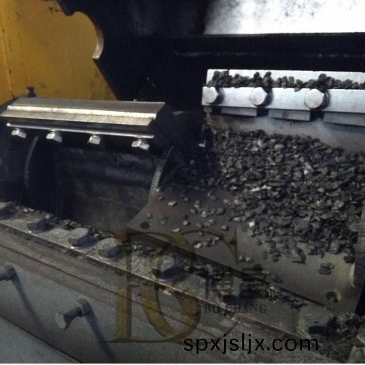 東莞(guan)塑(su)料破碎(sui)機(ji)