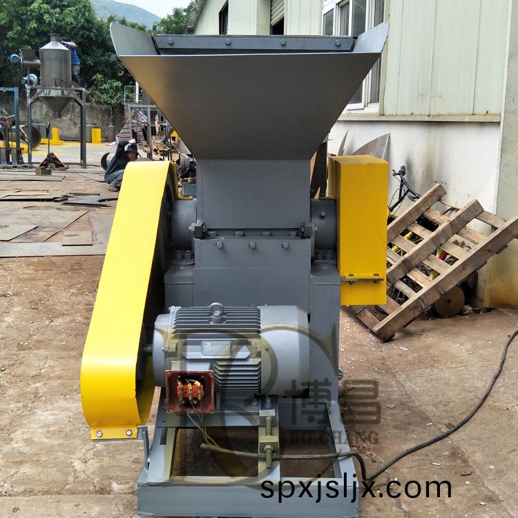 塑(su)膠破碎(sui)機(ji)