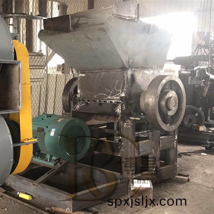 塑料(liao)破碎機(ji)
