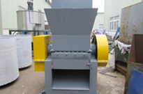 塑(su)料水菓(guo)筐破(po)碎機(ji)怎(zen)麼(me)選？