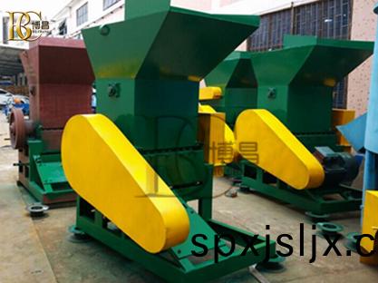 東莞塑料(liao)破(po)碎(sui)機(ji)讓(rang)廢塑料有了(le)新(xin)歸(gui)宿(su)