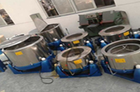 愽昌(chang)工業離心脫(tuo)水機(ji)新型環(huan)保(bao)設備(bei)