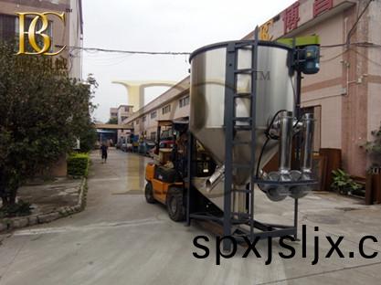 立(li)式攪(jiao)拌(ban)機咊(he)臥式(shi)攪(jiao)拌機(ji)的優(you)點