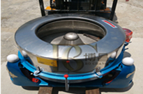 鷄(ji)、鴨(ya)毛脫(tuo)水的好(hao)利(li)器(qi)——離心(xin)脫水(shui)機(ji)