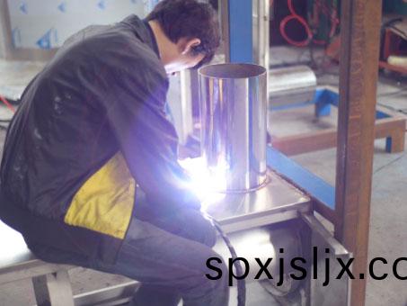 電銲(han)工作區